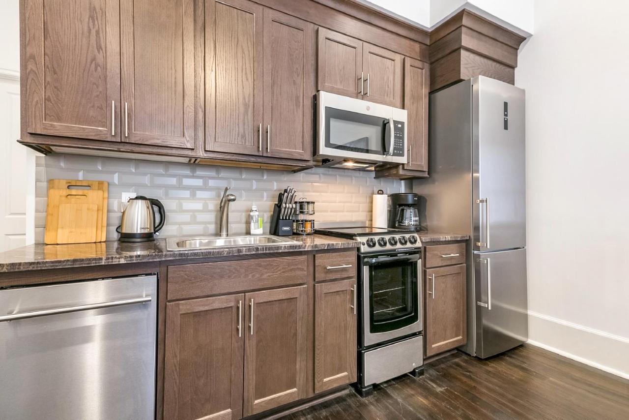 1 And 2 Bedroom Private Condos Steps Away From French Quarter 뉴올리언스 외부 사진