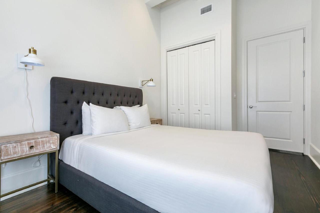 1 And 2 Bedroom Private Condos Steps Away From French Quarter 뉴올리언스 외부 사진