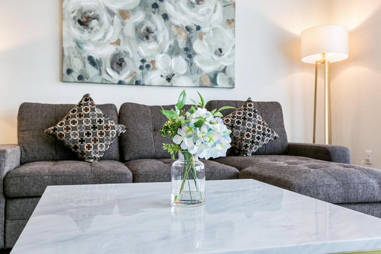 1 And 2 Bedroom Private Condos Steps Away From French Quarter 뉴올리언스 외부 사진