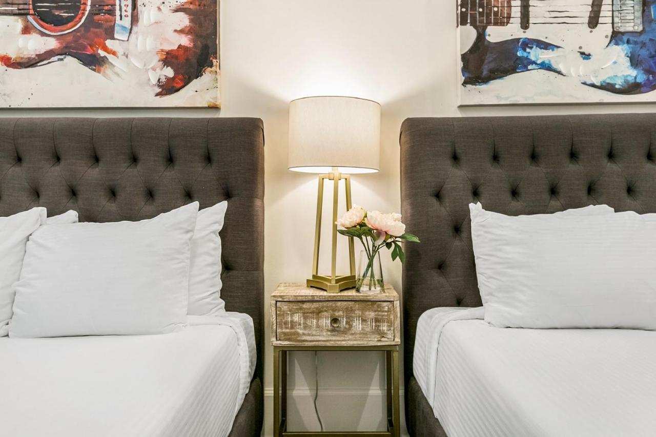 1 And 2 Bedroom Private Condos Steps Away From French Quarter 뉴올리언스 외부 사진