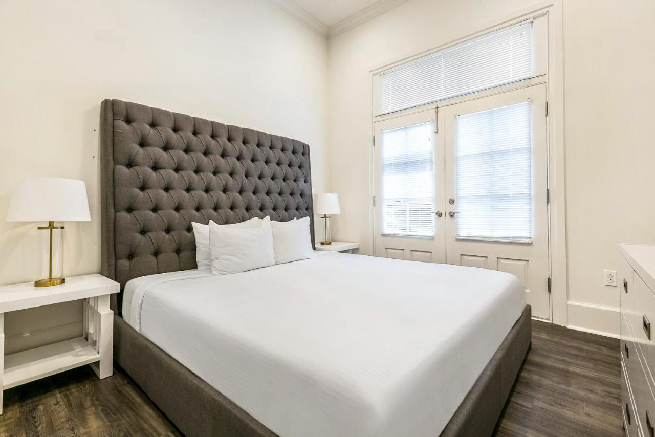 1 And 2 Bedroom Private Condos Steps Away From French Quarter 뉴올리언스 외부 사진