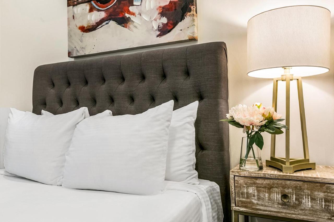 1 And 2 Bedroom Private Condos Steps Away From French Quarter 뉴올리언스 외부 사진