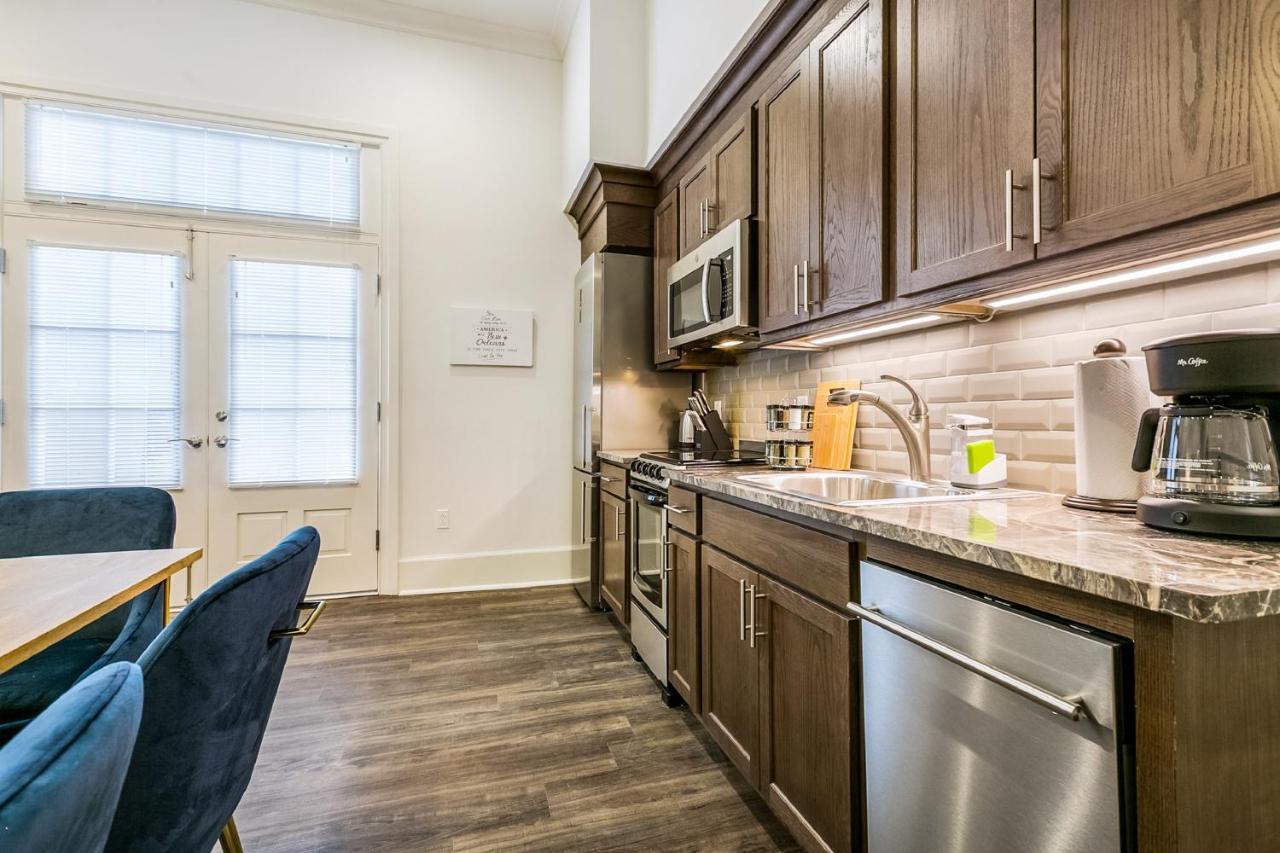 1 And 2 Bedroom Private Condos Steps Away From French Quarter 뉴올리언스 외부 사진